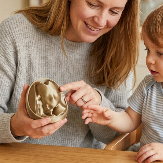 Personalised 3D ultrasound keepsake – Custom baby belly print (Gold)